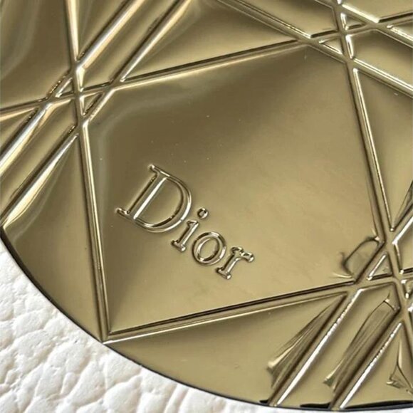 Dior 2024 Christmas Boxed Gift Set - Picture 5 of 13